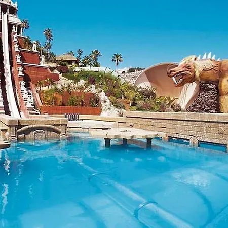 Luxurious Sea Views *